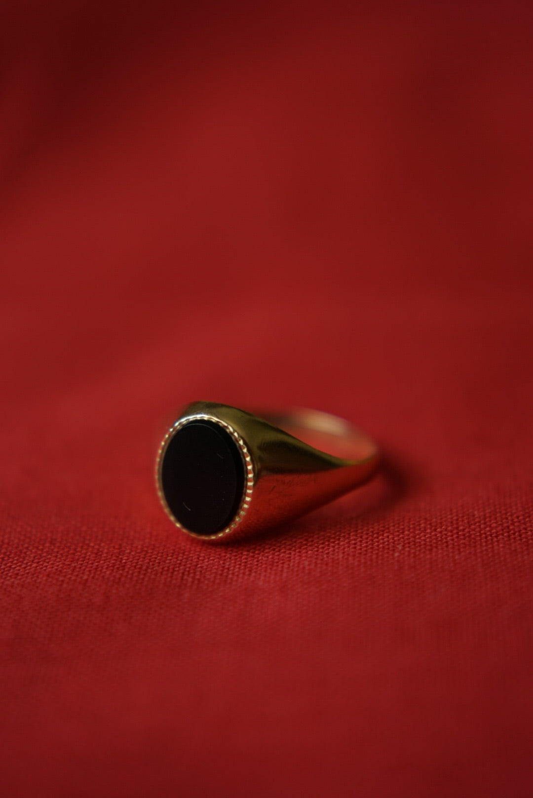 1977s British 9ct Gold with Onyx Ring 9号