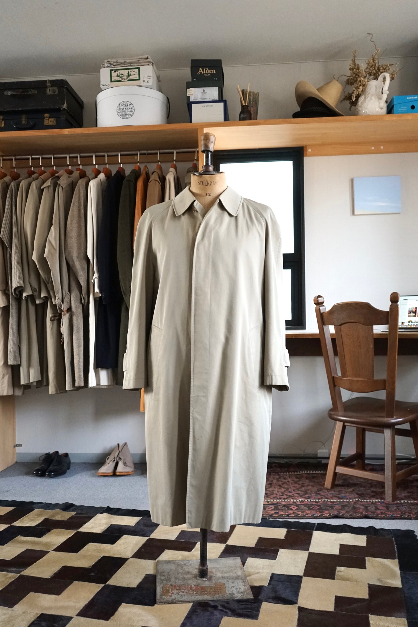 1990s Aquascutum Cotton Gaberdine Balmacaan Coat Made in ENGLAND